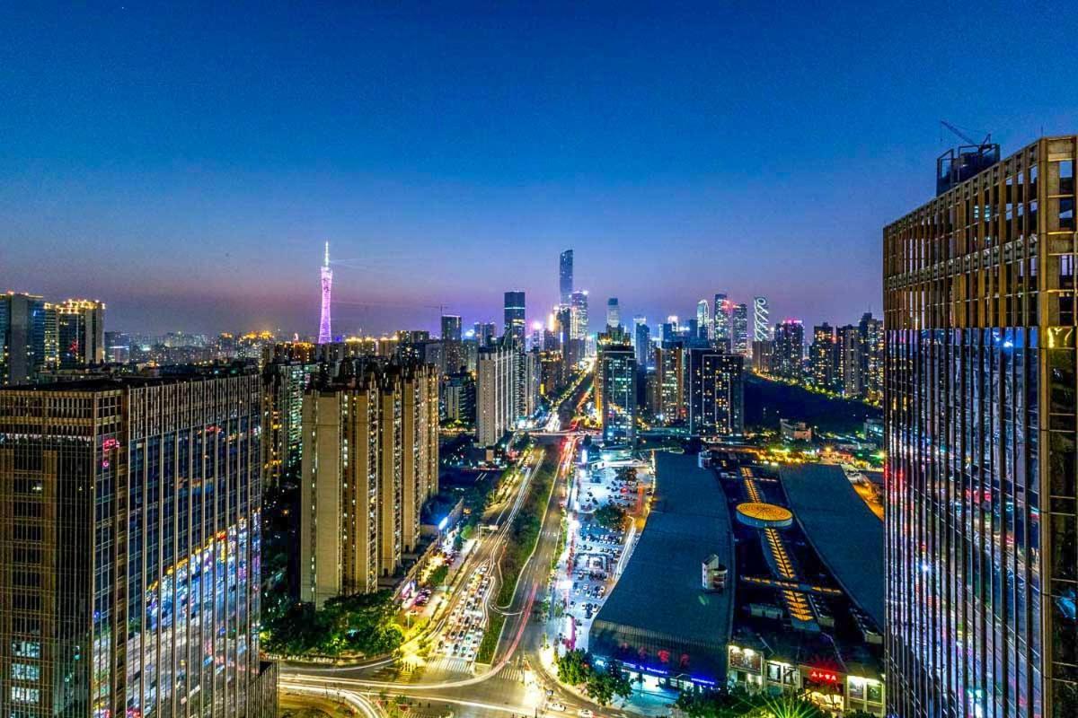 Livetour Hotel Zhujiang New Town Cantão Exterior foto